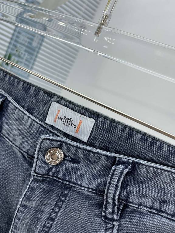 Hermes (Hermès) explosive custom 23s spring and summer new jeans, customized high-grade denim fabrics, wear breathable and comfortable, slightly elastic and not tight, version of the careful design and three-dimensional 