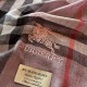 Burberry Burberry ultra-thin plaid shawl spot seconds closet essential classic models VIP recommended!!!! Early fall classic barber cashmere barber shawl. Natural folds design style, soft touch, grid type novelty, classi