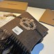 Burberry - Burberry's new heavyweight water ripple cashmere scarf   This year, our men's models are really high-end Level, heavyweight superb   proper family benefits   few and far between in the men's models, Burberry's