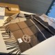 Burberry - Burberry's new heavyweight water ripple cashmere scarf   This year, our men's models are really high-end Level, heavyweight superb   proper family benefits   few and far between in the men's models, Burberry's