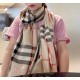 P Burberry counter new   scarf shawl heavy to come. Counter inspection  burberry original single hall of fame royal newest models   counter in the sale of 16,000   manpower essential burberry single product. Each color i