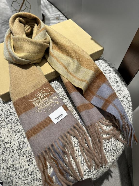 priceBurberry [Men's and Women's Scarves] Rage to keep for yourself, a rare high-end men's model! Family benefits! Burberry very positive men's scarf ~ fabric love, very soft and delicate comfortable, light water ripple!