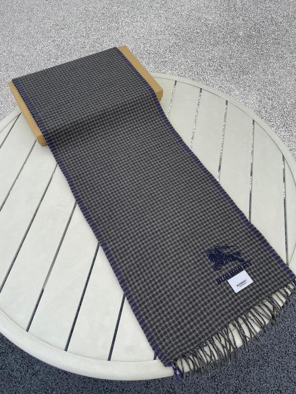 Price Burberry double-sided cashmere  men's scarves and buy and cherish cashmere models   ~ are export orders so it is more difficult to meet  things to speak of few and fine   good-looking must be collected   this scarf