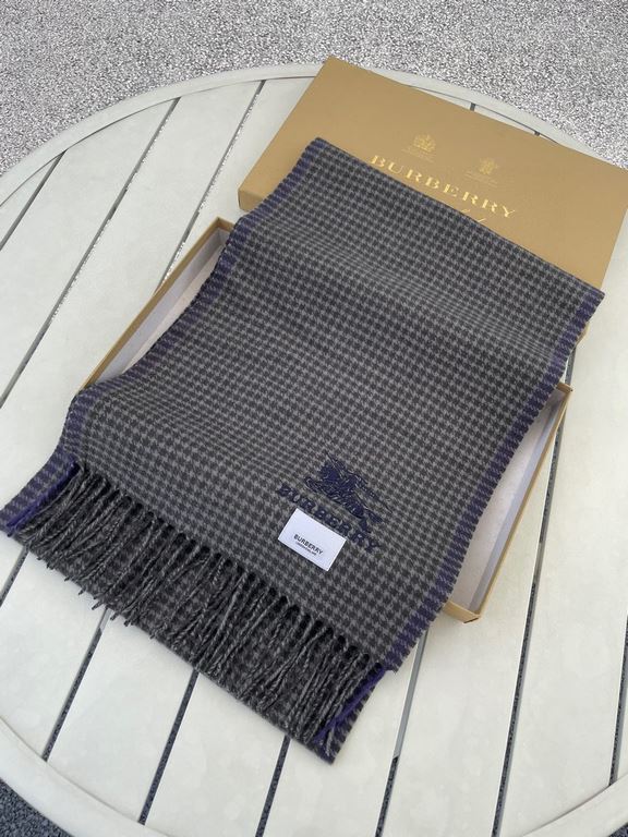 Price Burberry double-sided cashmere  men's scarves and buy and cherish cashmere models   ~ are export orders so it is more difficult to meet  things to speak of few and fine   good-looking must be collected   this scarf