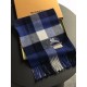 Burberry high quality imported cashmere scarf shocked on the shelves of the latest overseas counter men and women couples cashmere scarf domestic counter are not on the shelves from the style to the fabric is very good c