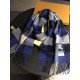 Burberry high quality imported cashmere scarf shocked on the shelves of the latest overseas counter men and women couples cashmere scarf domestic counter are not on the shelves from the style to the fabric is very good c