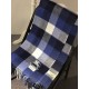 Burberry high quality imported cashmere scarf shocked on the shelves of the latest overseas counter men and women couples cashmere scarf domestic counter are not on the shelves from the style to the fabric is very good c