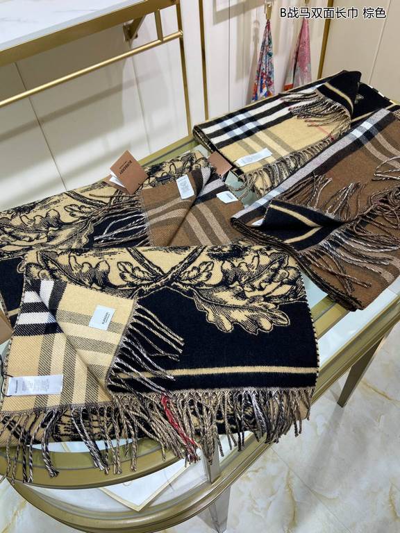 Explosive   Burberry [B War Horse Reversible Long Scarf], all kinds of good-looking, known as Burberry this year's most beautiful models, the most classic jacquard war horse logo  the most beautiful classic color matchin