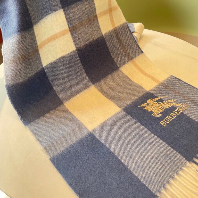 Burberry - Burberry Plaid Scarf Good looking going crazy, so stylish and glamorous  Very svelte and stylish fallwinter piece! I really love it, very Classical men's design  100% lambswool, the feel of it is really absolu