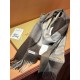 Price   heavy recommended   Burberry New - couple models cashmere scarf   perfect selection of superior cashmere fibers, time-consuming and labor-intensive, and then soaked in clear spring water polyester, so that cashme