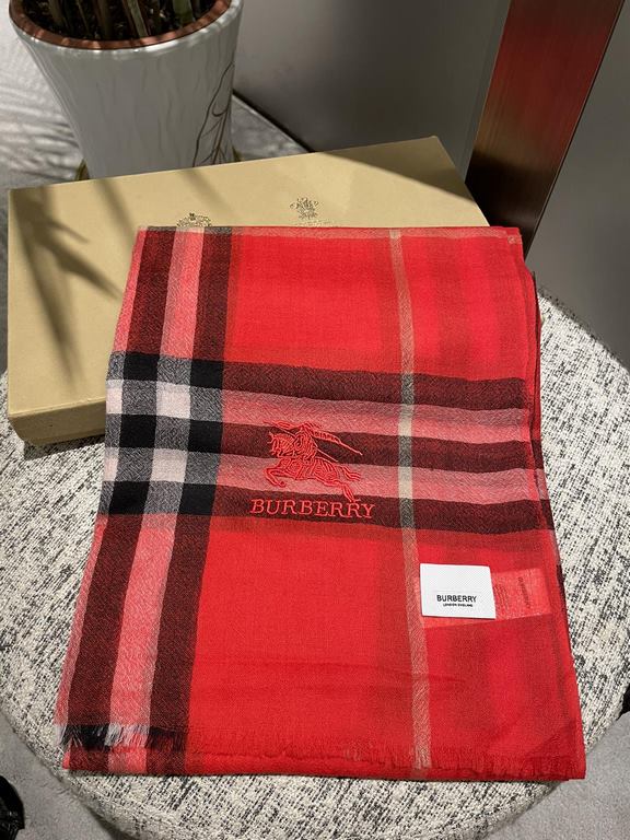 Burberry genuine series goods exclusively for flagship store vip      top Scotland imported cashmere   incomparable noble elegance intellectual style   simple atmospheric design   absolute Not fancy style Ring velvet pro