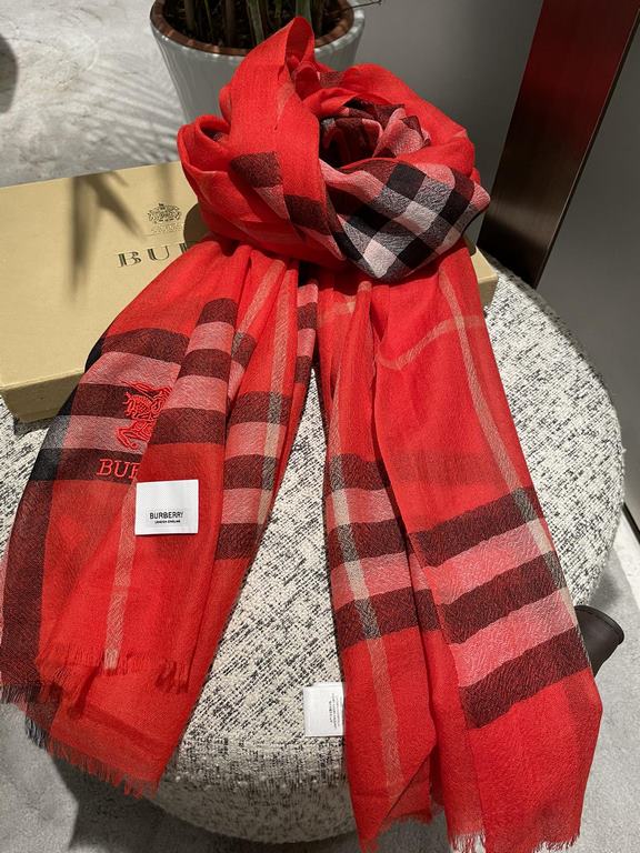 Burberry genuine series goods exclusively for flagship store vip      top Scotland imported cashmere   incomparable noble elegance intellectual style   simple atmospheric design   absolute Not fancy style Ring velvet pro