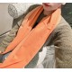 , L V [Men's and Women's Scarves] Rage to keep for yourself, a rare high-end men's model! Family benefits! Burberry very positive men's scarf ~ fabric love, very soft and delicate comfortable, light water ripple! Atmosph