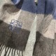 Loewe [Men's and Women's Scarves] Rage to keep for yourself, a rare high-end men's style! Family benefits! Burberry very positive men's scarf ~ fabric big love, very soft and delicate comfortable, light water ripple! Atm