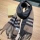 Heavyweight recommended   [top foreign single]   fire N years of the classic grid, when the trend of people have several Burberry scarves in the closet, a small scarf its role can not be underestimated, it is absolutely 