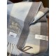 Burberry high quality imported cashmere scarf shocked on the shelves of the latest overseas counter men and women couples cashmere scarf domestic counter are not on the shelves from the style to the fabric is very good c