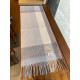 Burberry high quality imported cashmere scarf shocked on the shelves of the latest overseas counter men and women couples cashmere scarf domestic counter are not on the shelves from the style to the fabric is very good c