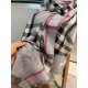 Burberry counter new   scarf shawl heavy to come. Counter inspection  burberry original single hall of fame royal newest models   counter in the sale of 16,000   manpower essential burberry single product. Each color is 