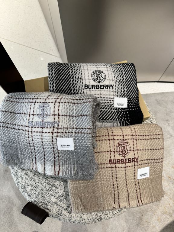 New    Burberry series of goods exclusively for vip products  top Scottish imported wool texture weaving makes the scarf endowed with elasticity and soft and skin-friendly    Unparalleled noble elegance Intellectual styl