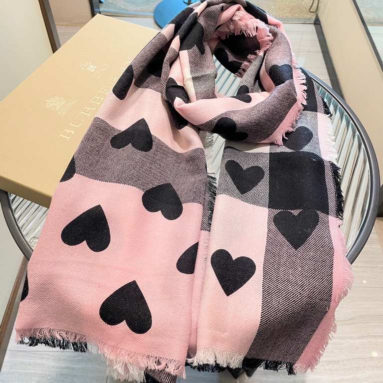 Burberry counter peach heart   scarf shawl heavy to come. Counter inspection goods  burberry original single hall of fame royal latest models   manpower must have burberry single product. Each color is a perennial classi