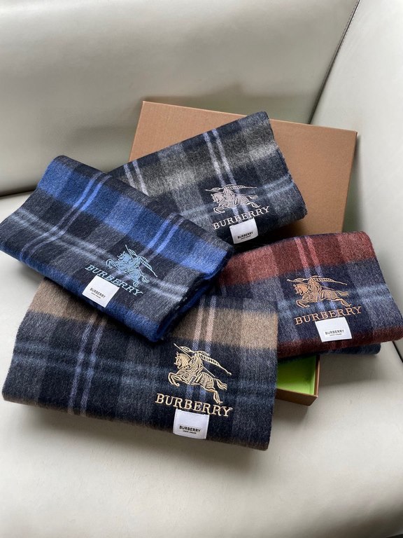 Burberry Bur unisex cashmere plaid looks crazy good, so stylish and glamorous!!!! Very svelte and stylish fallwinter piece! Really love it, very Classical k style design. 100% cashmere, feel really absolute! Forward and 