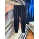 Hermes Simple fashion spring and summer casual pants   wearing a very comfortable low-profile but not lose the luxury to wear out a very classy, pants style and tailoring need not be said on the body of the exquisite lea