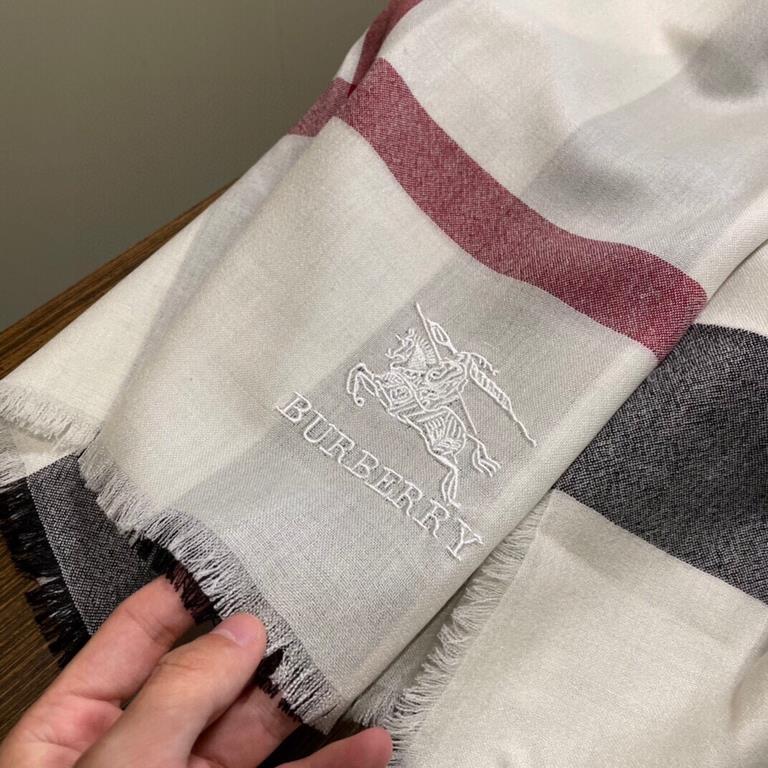 Burberry Burberry classic counter models, counter synchronization ultra-thin cashmere plaid square scarf spot seconds Closet essential classic models VIP recommended!!!! Early fall classic barber cashmere barber square s