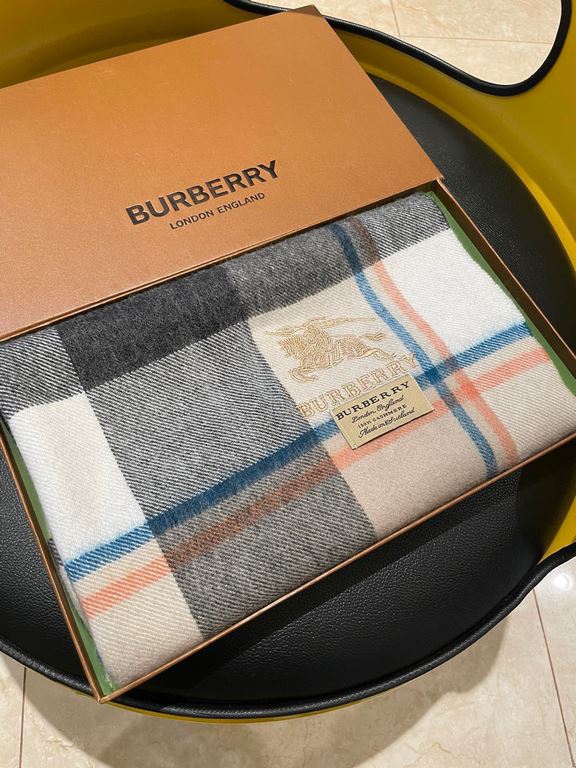 Price Burberry new men's and women's same shawl  cashmere classic plaid   scarf   high cutting-edge product  , classic logo embroidery, fashion big brand's top design models   get your hands on it and you'll understand t