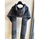 Hooded scarf small shawl, Bur the latest models of classic British plaid hooded scarf small shawl, scarf shawl dual-use, absolutely the market's most cattle goods, the real thing, counter 6700 a, this can be both as a ho