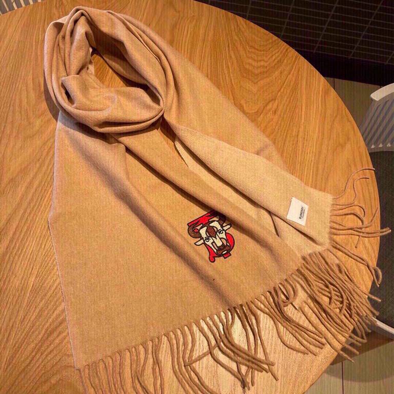 Burberry - Burberry   absolute family benefits  double weaving two sides of different colors, a scarf two styles, high degree of craftsmanship locking edge, very special design ~ the classic TB system logo to the Chinese