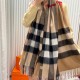 Oversized plaid classic models  [lips] Burberry classic large plaid large shawl,, large cloth label, hang tags complete, non-market cheap goods, the classic counter fill single outflow! Extreme hall of hard goods  burber