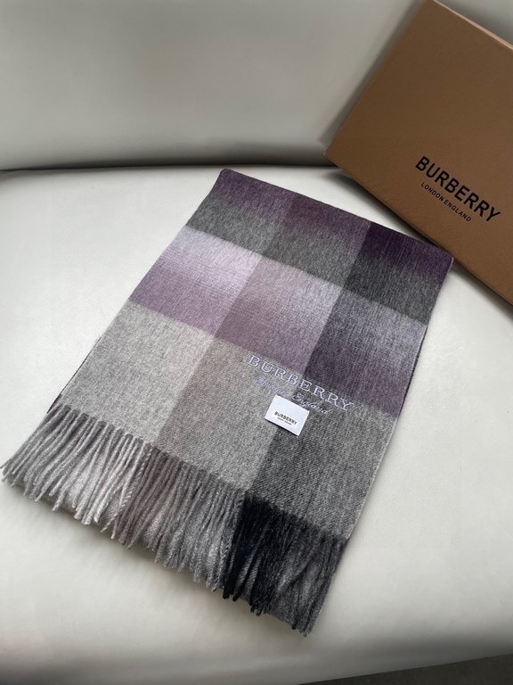 Burberry High-quality imported cashmere letters logo embroidered scarf surprise shelves Overseas counter latest men and women couples cashmere scarf domestic counter are not on the shelves from the style to the fabric ar