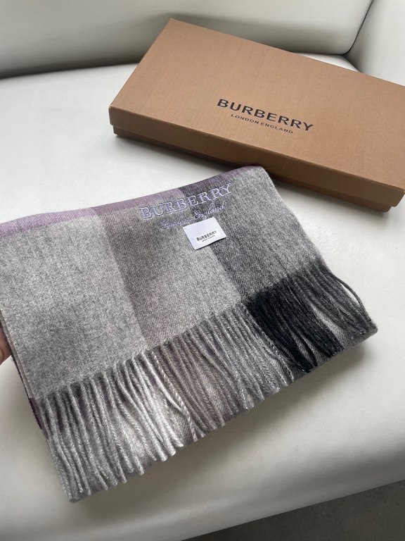 Burberry High-quality imported cashmere letters logo embroidered scarf surprise shelves Overseas counter latest men and women couples cashmere scarf domestic counter are not on the shelves from the style to the fabric ar