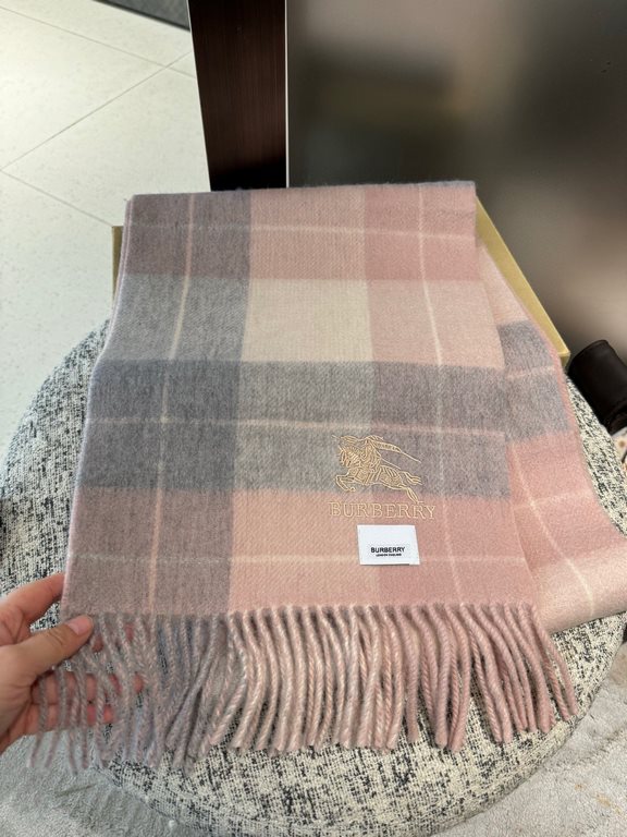 PriceBurberry 2023 Paris fashion show business men women universal double-sided cashmere shawl   OEM factory to select the best ultra-fine cashmere fibers for hand combing process time-consuming and labor-intensive, and 