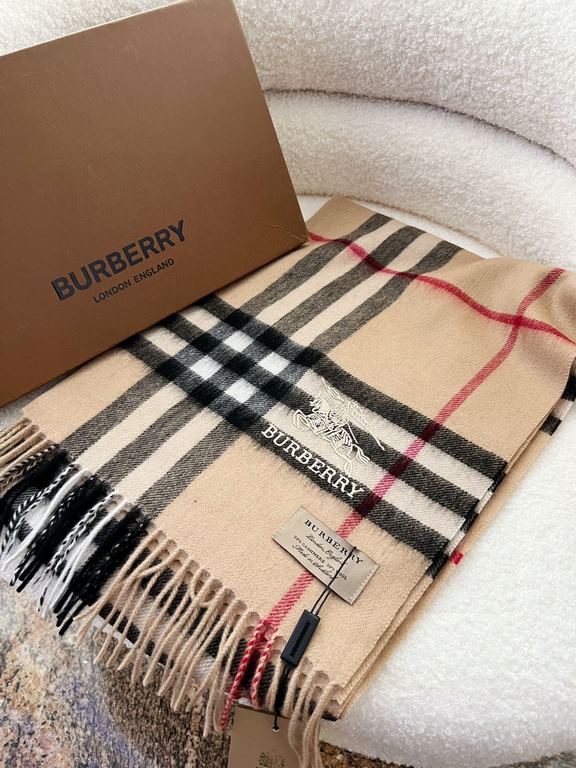 Arrival, B family. [Men's and Women's Scarves] Rage to keep for yourself, rare high-end men's models! Family benefits! Burberry very positive men's scarf ~ fabric big love, very soft and delicate comfortable, light water