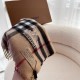 Arrival, B family. [Men's and Women's Scarves] Rage to keep for yourself, rare high-end men's models! Family benefits! Burberry very positive men's scarf ~ fabric big love, very soft and delicate comfortable, light water