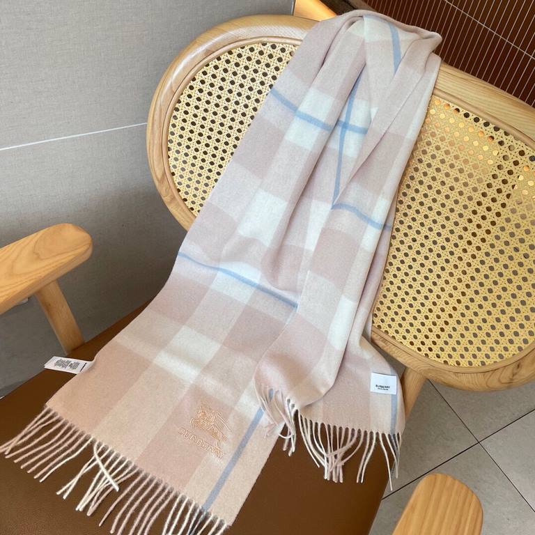 Burberry - Burberry Plaid Scarf Good looking going crazy, so stylish and glamorous  Very svelte and stylish fallwinter piece! I really love it, very Classical men's design  100% lambswool, the feel of it is really absolu