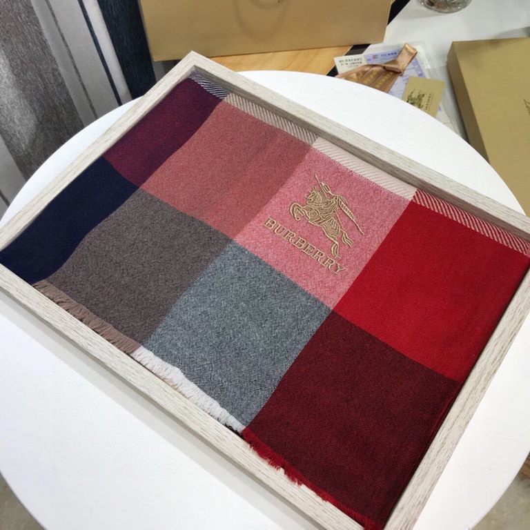 Explosive models arrived [Sulk]   high cutting-edge   [Ba Ba Baoli direct supply Dubai export goods  ]    Ba Baoli new  classic plaid, feel superb, fabric top cashmere high cutting-edge product, non-market general qualit