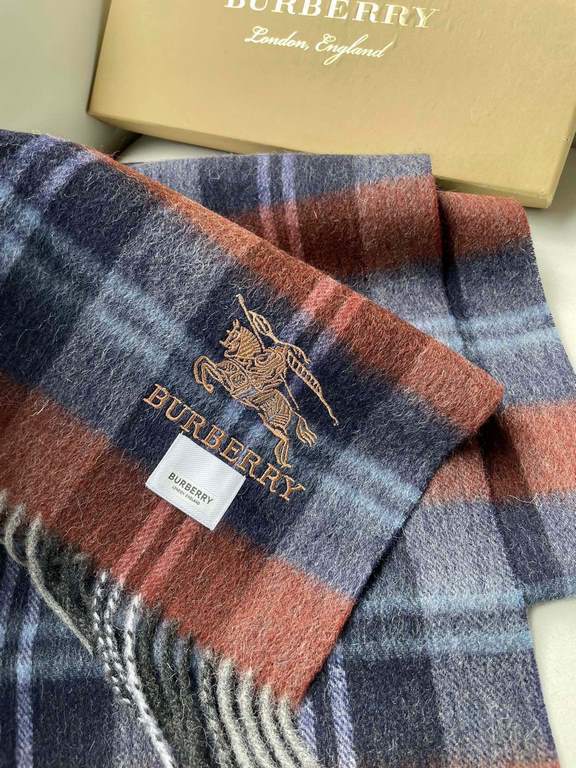 Burberry Bur unisex cashmere plaid looks crazy good, so stylish and glamorous!!!! Very svelte and stylish fallwinter piece! Really love it, very Classical k style design. 100% cashmere, feel really absolute! Forward and 