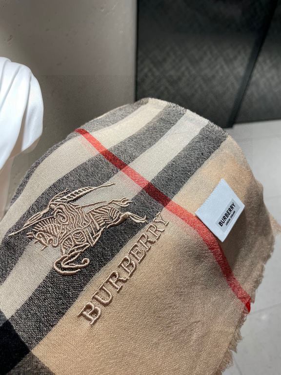 Burberry genuine series goods exclusively for flagship store vip      top Scotland imported cashmere   incomparable noble elegance intellectual style   simple atmospheric design   absolute Not fancy style Ring velvet pro