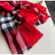 Heavyweight recommended   [top foreign single]   fire N years of the classic grid, when the trend of people have several Burberry scarves in the closet, a small scarf its role can not be underestimated, it is absolutely 