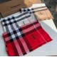 Heavyweight recommended   [top foreign single]   fire N years of the classic grid, when the trend of people have several Burberry scarves in the closet, a small scarf its role can not be underestimated, it is absolutely 