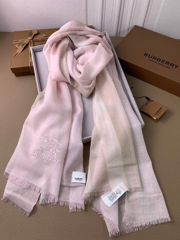 Burberry.[Aqua cashmere four side whiskers 300 count ultra-thin cashmere large plaid] royal big B counter goods! Super beautiful and super thin four side whiskers boutique! Come to take you to see the counter when the ex