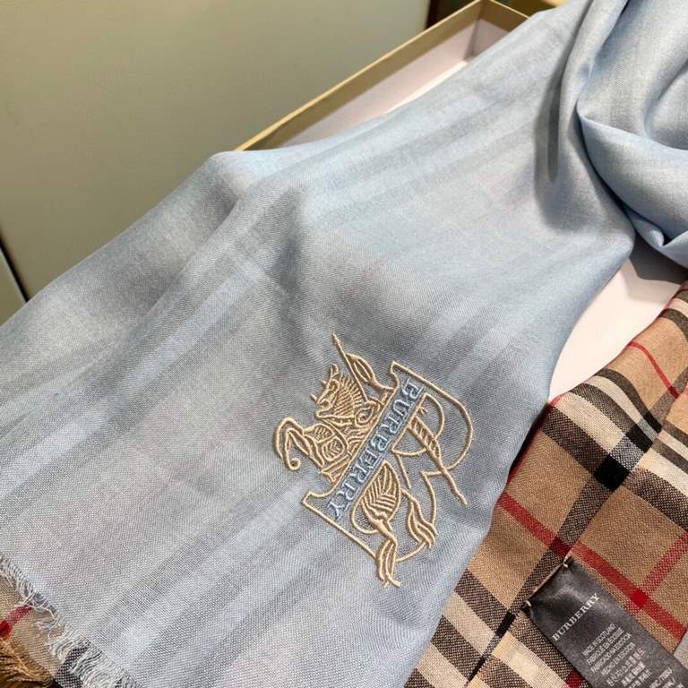 Recommended   Original   Counter New Synchronized New  BURBERRY-ENGLAND Explosive imported pure cashmere plaid scarfshawl  Perfectly combines the female sexiness and playfulness.The exclusive physical shooting of   High-