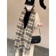 Burberry burberry counter grade classic cashmere plaid scarf! The true fragrance series must be recommended! Counter the latest quality, the current counter are replaced with pure handmade four corners sewing white label