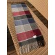 Price Burberry high quality imported cashmere scarf shocked on the shelves of overseas counters the latest men and women couple cashmere scarf domestic counters are not on the shelves from the style to the fabric are ver