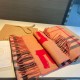 Burberry - Burberry's latest models of reversible scarves   one side of the plain LOVE, one side of the classic plaid   very stylish design! 180  30cm, is a charming embodiment of elegant art! Scarf style men and women u