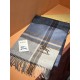 Price   heavy recommended   Burberry New - couple models cashmere scarf   perfect selection of superior cashmere fibers, time-consuming and labor-intensive, and then soaked in clear spring water polyester, so that cashme