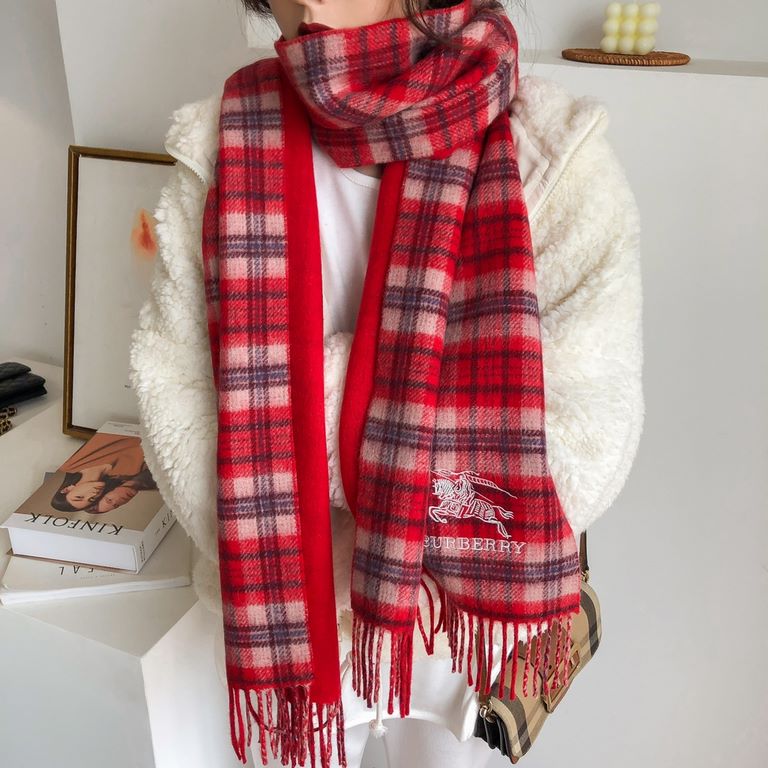 Burberry burberry counter grade classic cashmere plaid scarf! The true fragrance series must be recommended! Counter the latest quality, the current counter are replaced with pure handmade four corners sewing white label