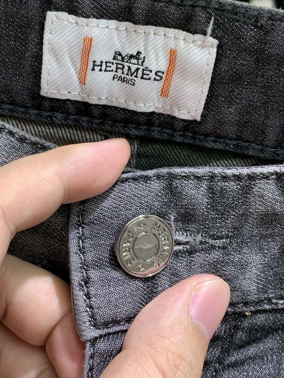 Hermès Hermès, 23s spring newest product jeans, counter synchronization is available, the original single goods, using imported original fabrics, excellent comfort, exquisite embroidery craft pattern logo, original hardw